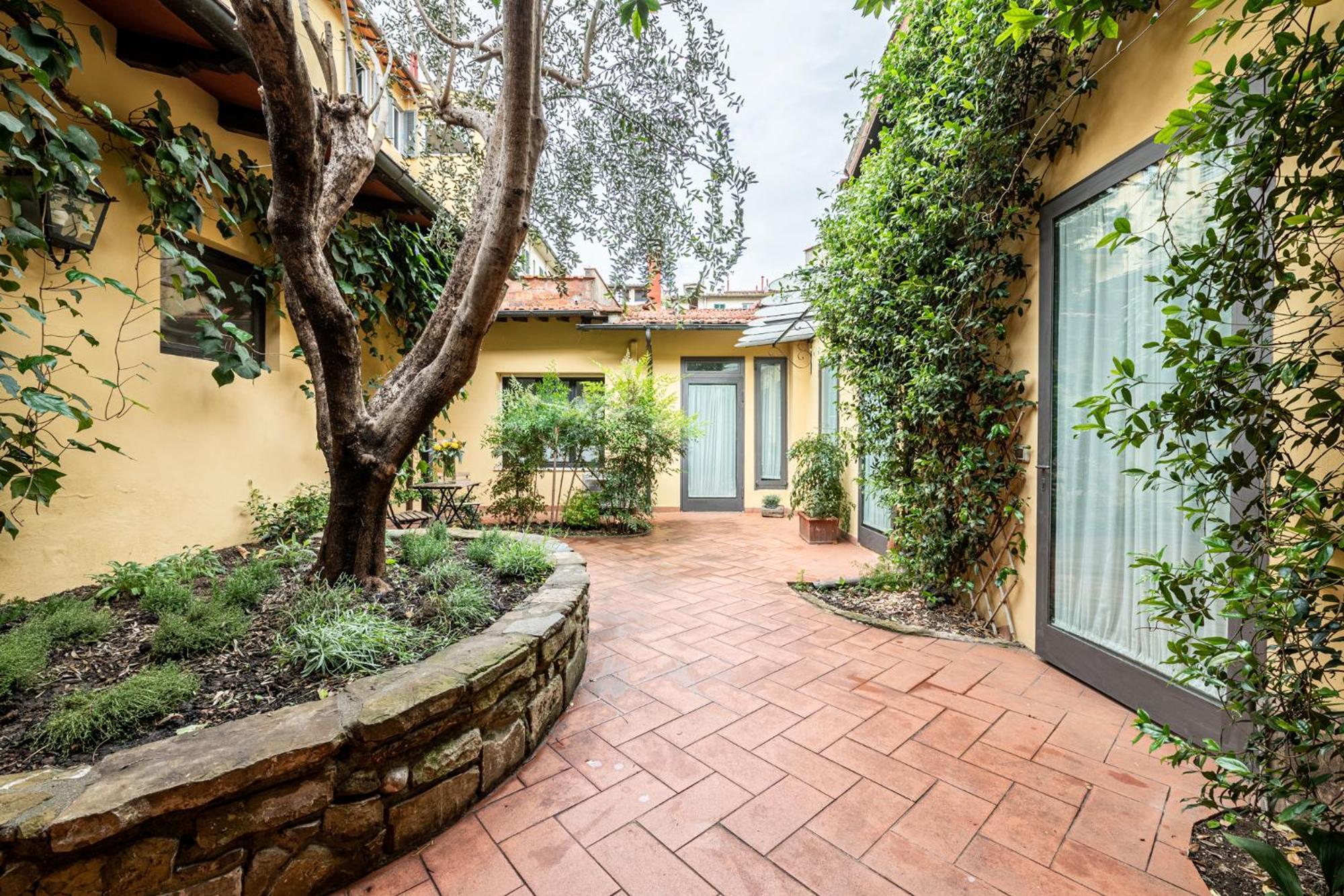 Cortile Santa Monaca Appartement Florence Buitenkant foto